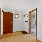 Urlaub In Der Sonnenstadt 72351